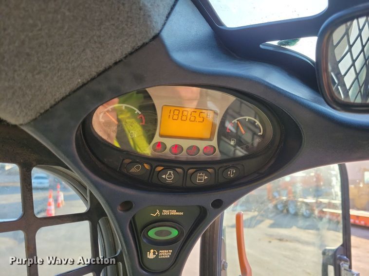 image for item DO3301 2019 Bobcat T650 tracked skid steer loader