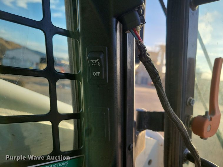 image for item DO3301 2019 Bobcat T650 tracked skid steer loader