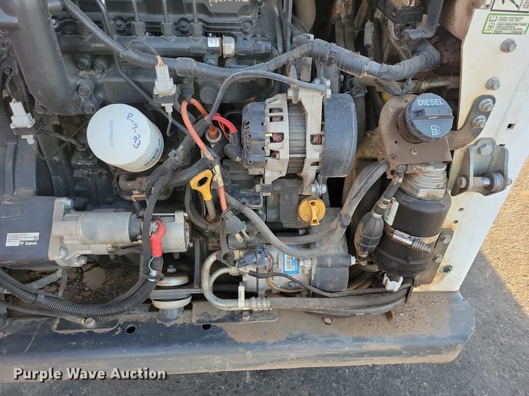 image for item DO3301 2019 Bobcat T650 tracked skid steer loader