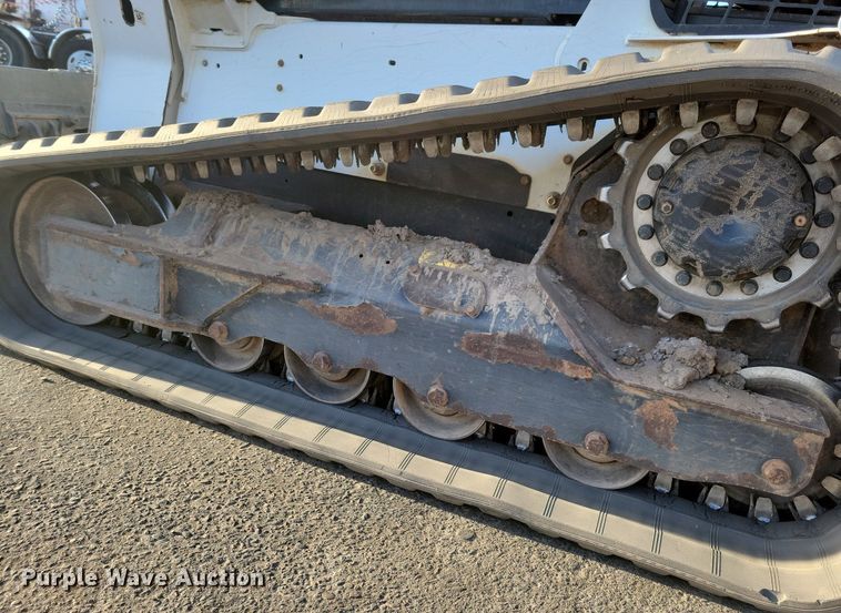 image for item DO3301 2019 Bobcat T650 tracked skid steer loader