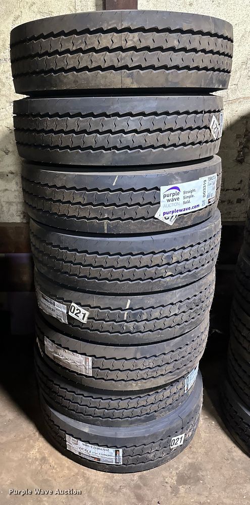 image for item DO3319 (8) Hankook Smart Flex TH31 215/75R17.5