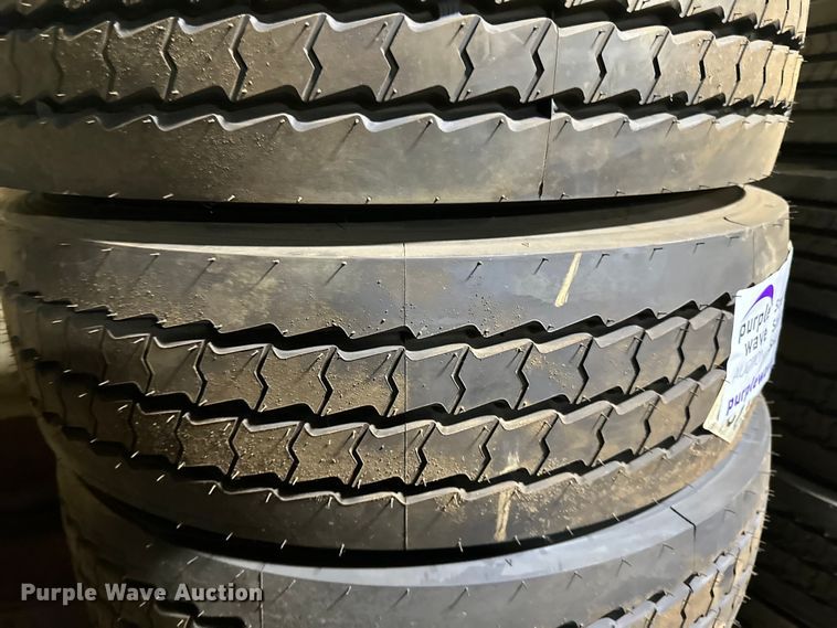 image for item DO3319 (8) Hankook Smart Flex TH31 215/75R17.5