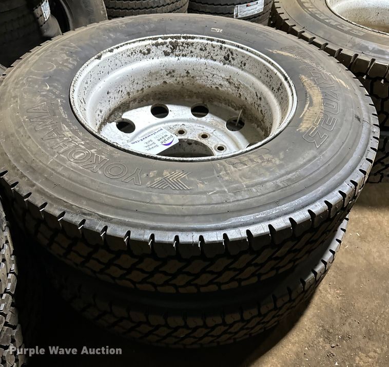 image for item DO3323 (2) 11R24.5 tires and wheels