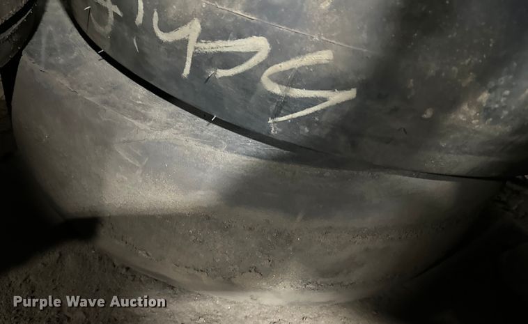 image for item DO3329 (2) 7.50-15 tires