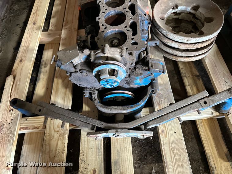 image for item DO3333 Ford tractor parts