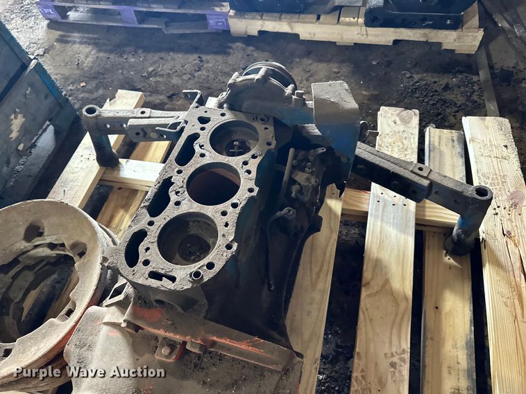 image for item DO3333 Ford tractor parts