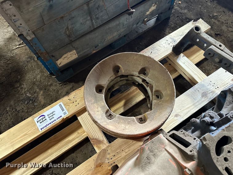 image for item DO3333 Ford tractor parts