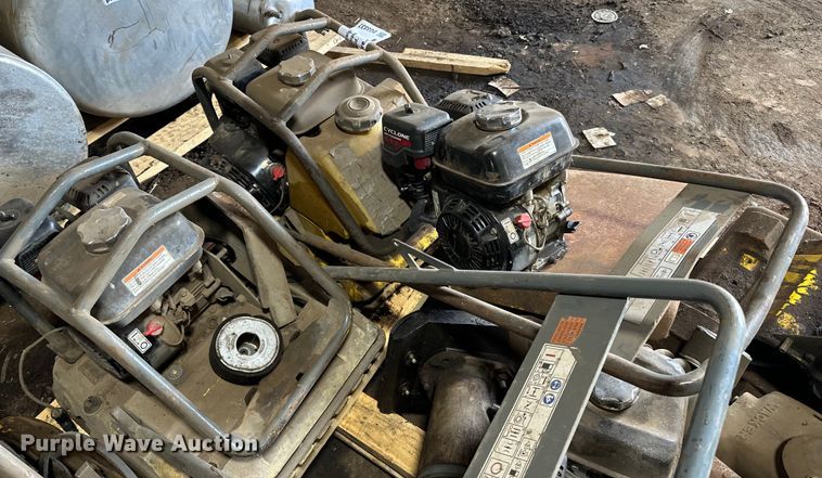 image for item DO3337 Wacker plate compactor parts