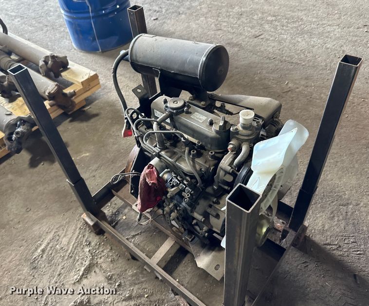 image for item DO3339 Kubota D1105 engine