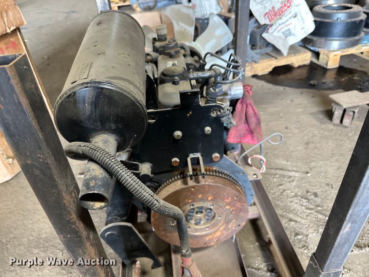 image for item DO3339 Kubota D1105 engine