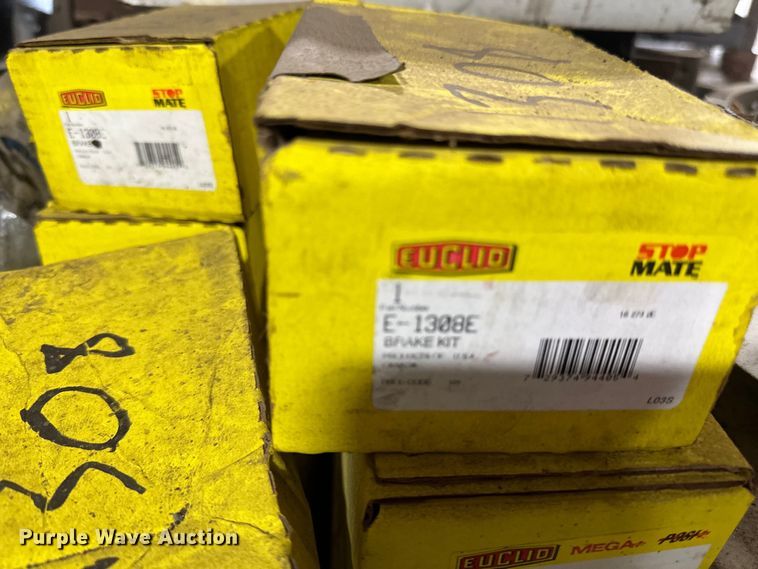 image for item DO3340 Truck parts