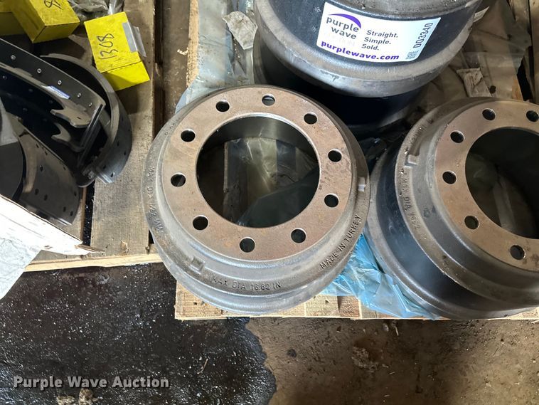 image for item DO3340 Truck parts