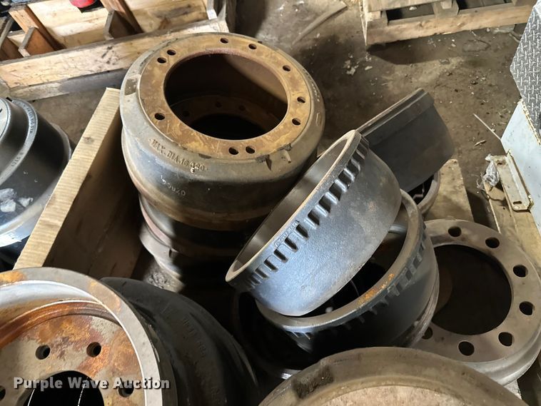 image for item DO3340 Truck parts