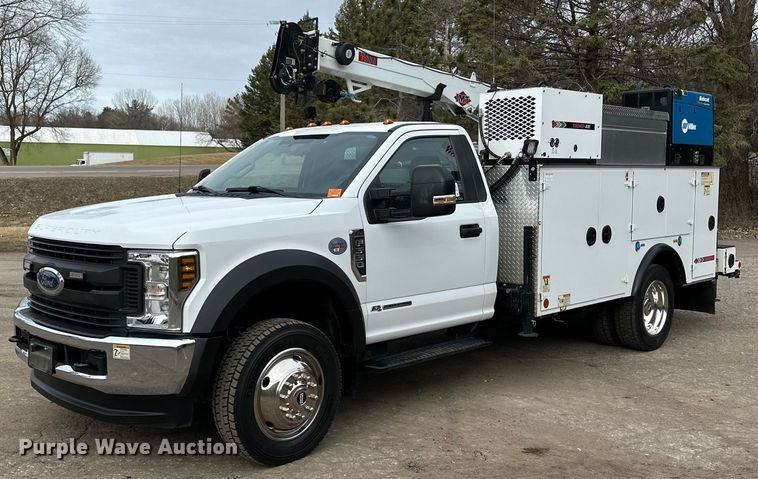 image for item DO3377 2018 Ford  F550 utility / service truck