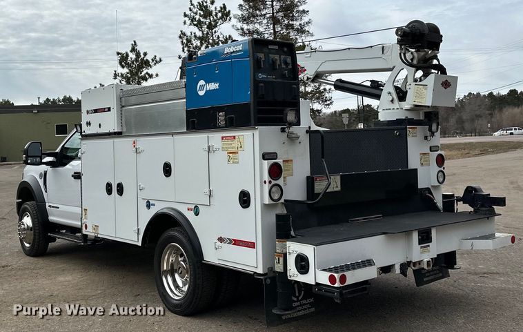 image for item DO3377 2018 Ford  F550 utility / service truck