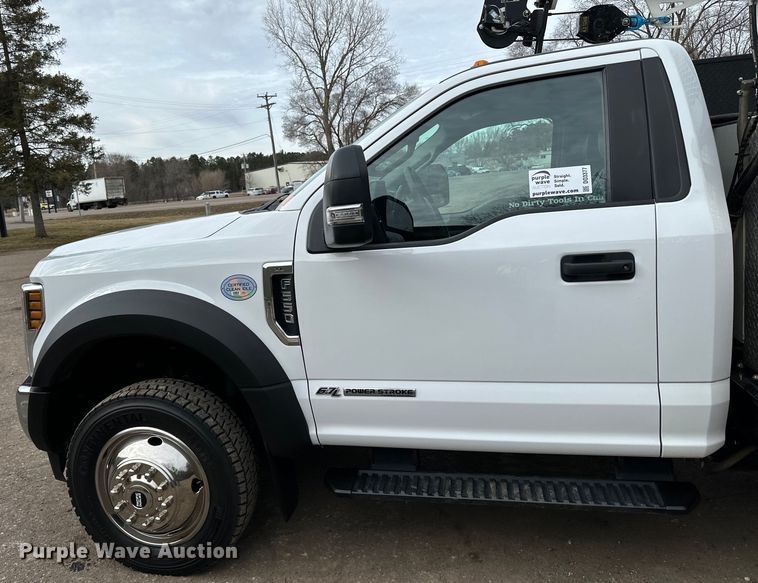 image for item DO3377 2018 Ford  F550 utility / service truck