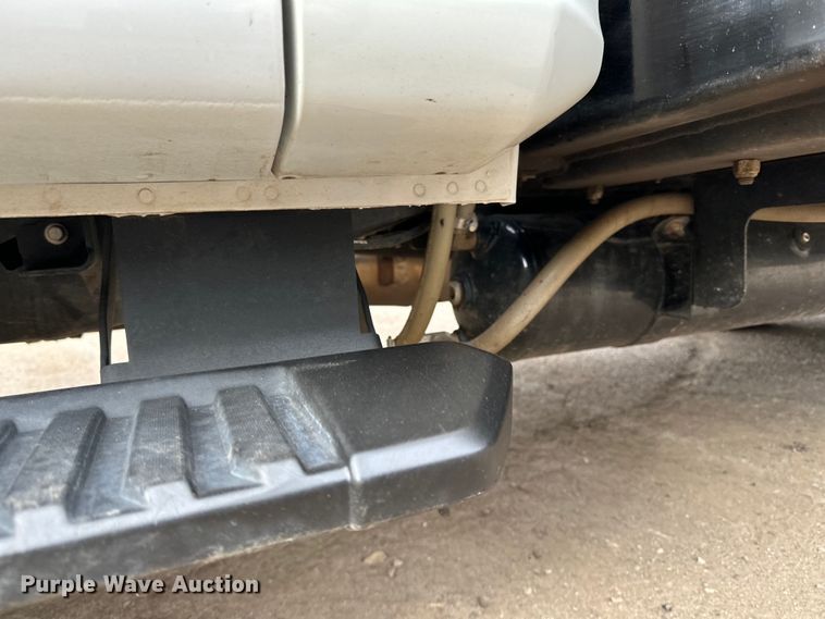 image for item DO3377 2018 Ford  F550 utility / service truck