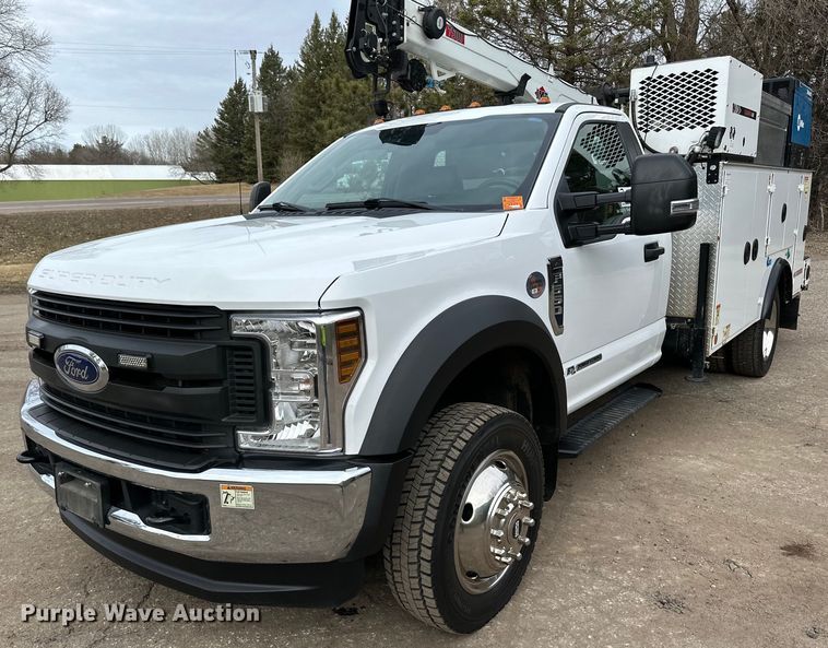 image for item DO3377 2018 Ford  F550 utility / service truck
