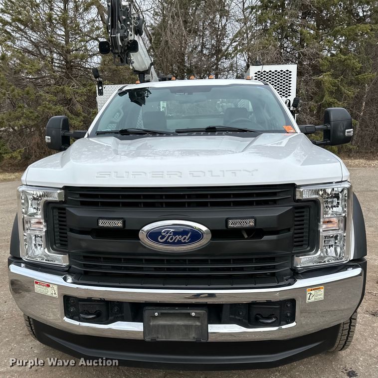 image for item DO3377 2018 Ford  F550 utility / service truck