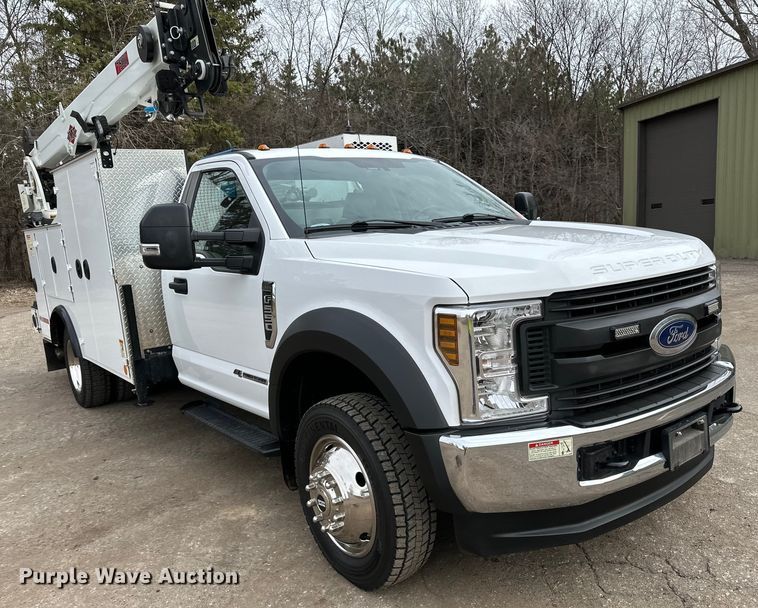 image for item DO3377 2018 Ford  F550 utility / service truck