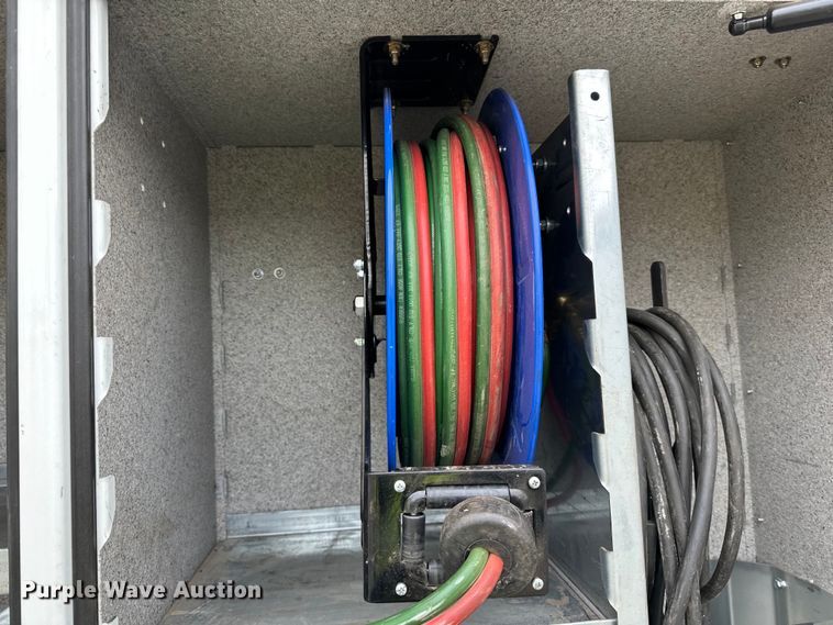 image for item DO3377 2018 Ford  F550 utility / service truck