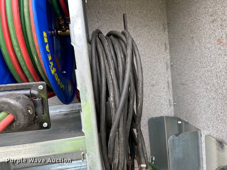 image for item DO3377 2018 Ford  F550 utility / service truck