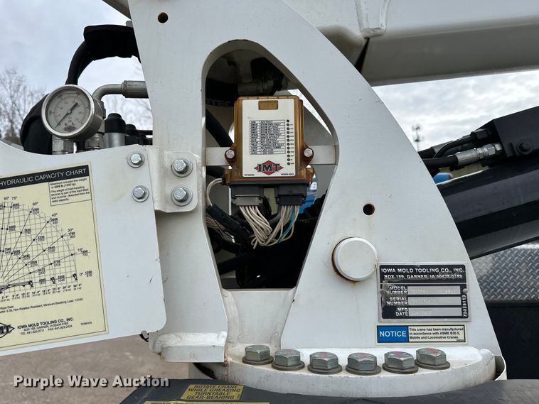 image for item DO3377 2018 Ford  F550 utility / service truck