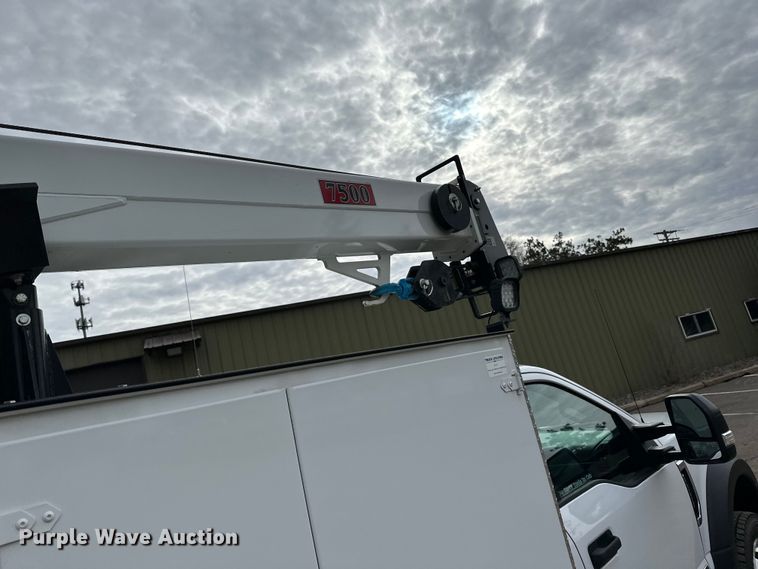 image for item DO3377 2018 Ford  F550 utility / service truck