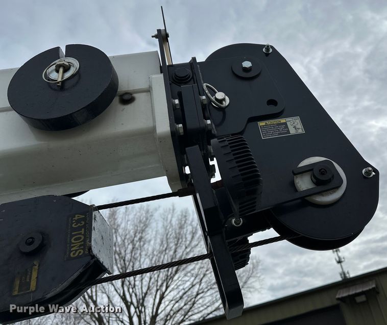 image for item DO3377 2018 Ford  F550 utility / service truck