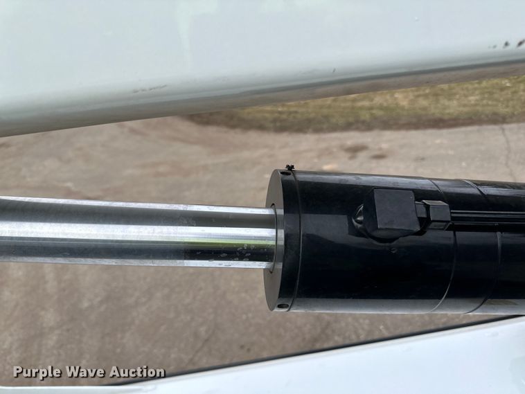 image for item DO3377 2018 Ford  F550 utility / service truck