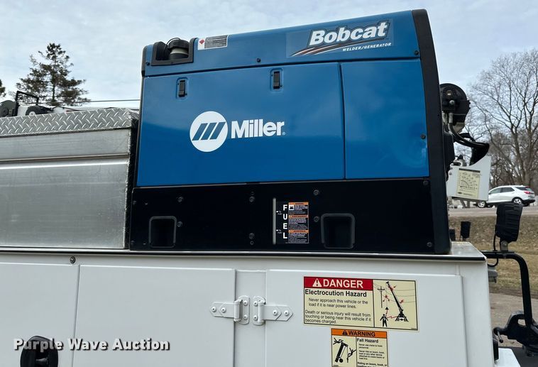 image for item DO3377 2018 Ford  F550 utility / service truck