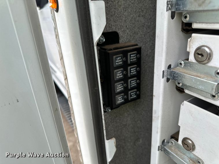 image for item DO3377 2018 Ford  F550 utility / service truck