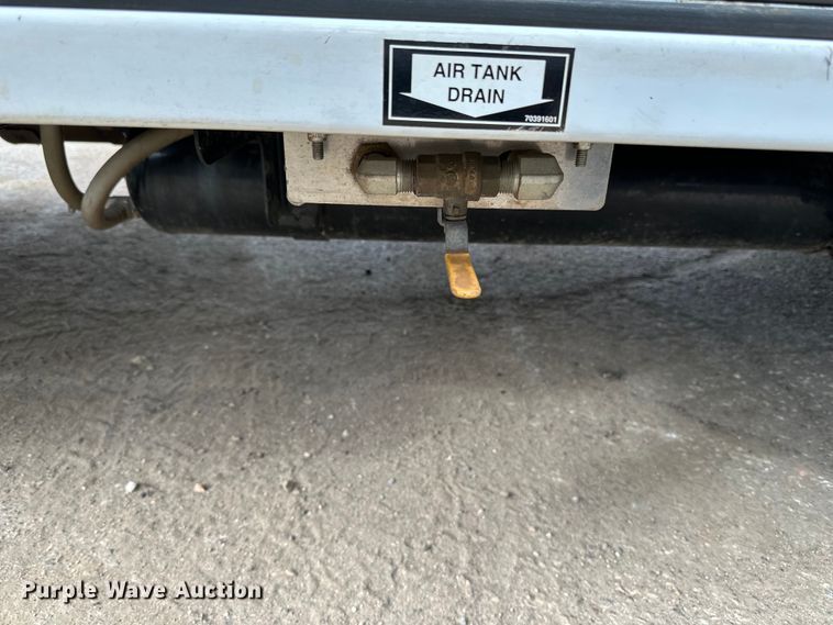 image for item DO3377 2018 Ford  F550 utility / service truck