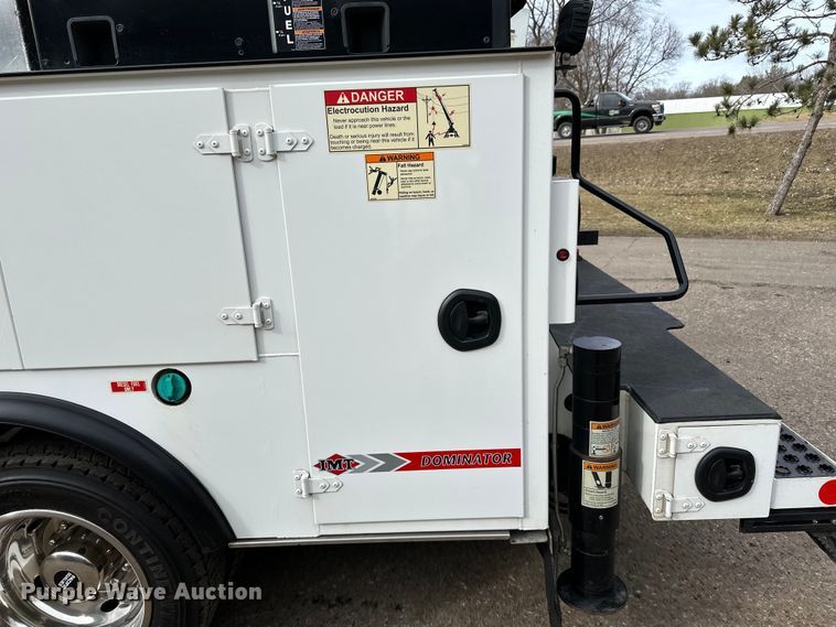 image for item DO3377 2018 Ford  F550 utility / service truck