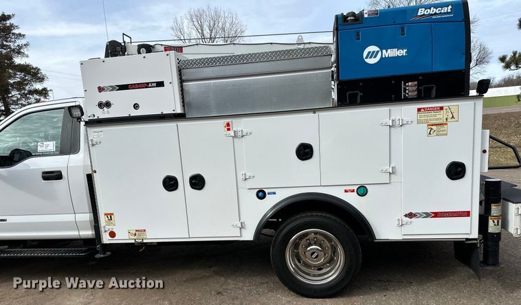 image for item DO3377 2018 Ford  F550 utility / service truck