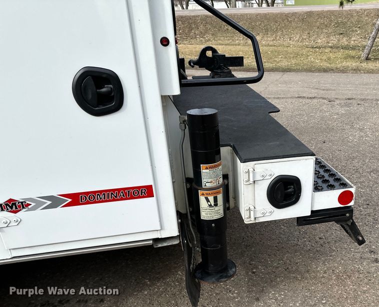 image for item DO3377 2018 Ford  F550 utility / service truck