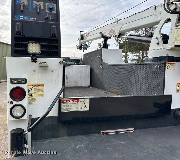 image for item DO3377 2018 Ford  F550 utility / service truck