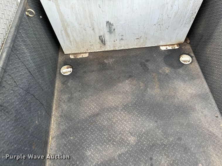 image for item DO3377 2018 Ford  F550 utility / service truck