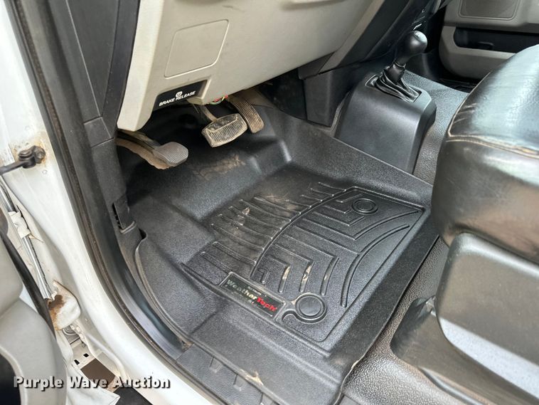 image for item DO3377 2018 Ford  F550 utility / service truck