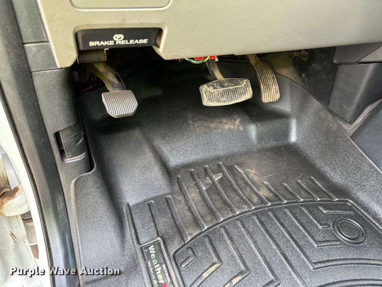 image for item DO3377 2018 Ford  F550 utility / service truck