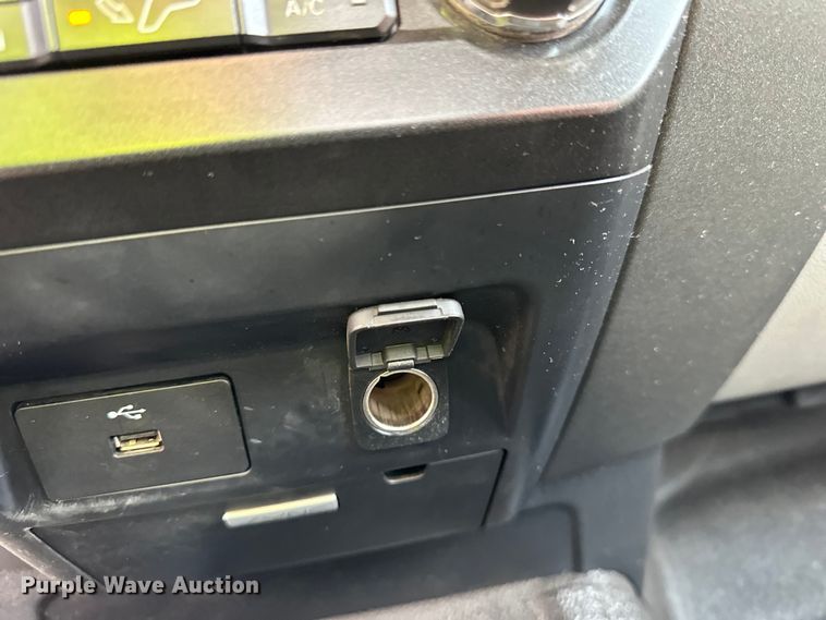 image for item DO3377 2018 Ford  F550 utility / service truck