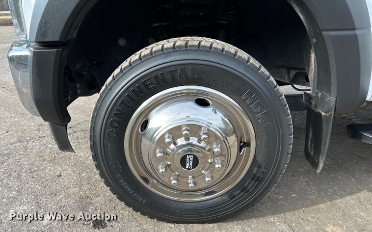 image for item DO3377 2018 Ford  F550 utility / service truck