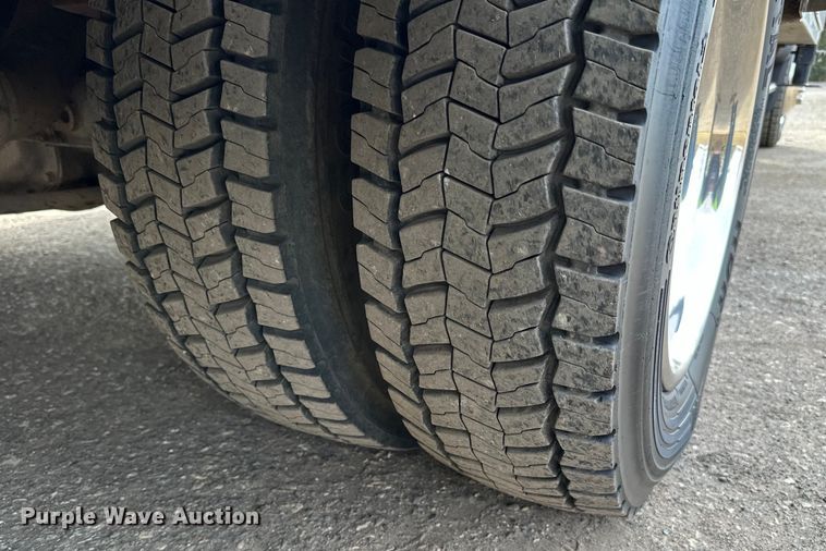 image for item DO3377 2018 Ford  F550 utility / service truck