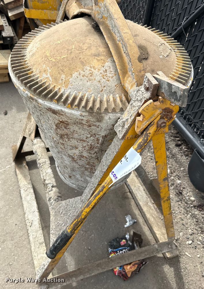 image for item DO3381 Cement mixer Concrete mixer
