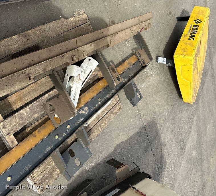 image for item DO3383 Bomag  roller parts