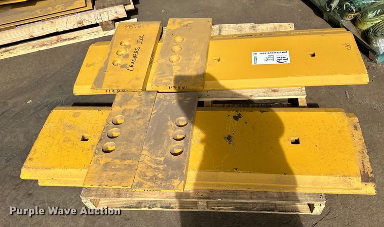 image for item DO3385 Wheel loader cutting edges