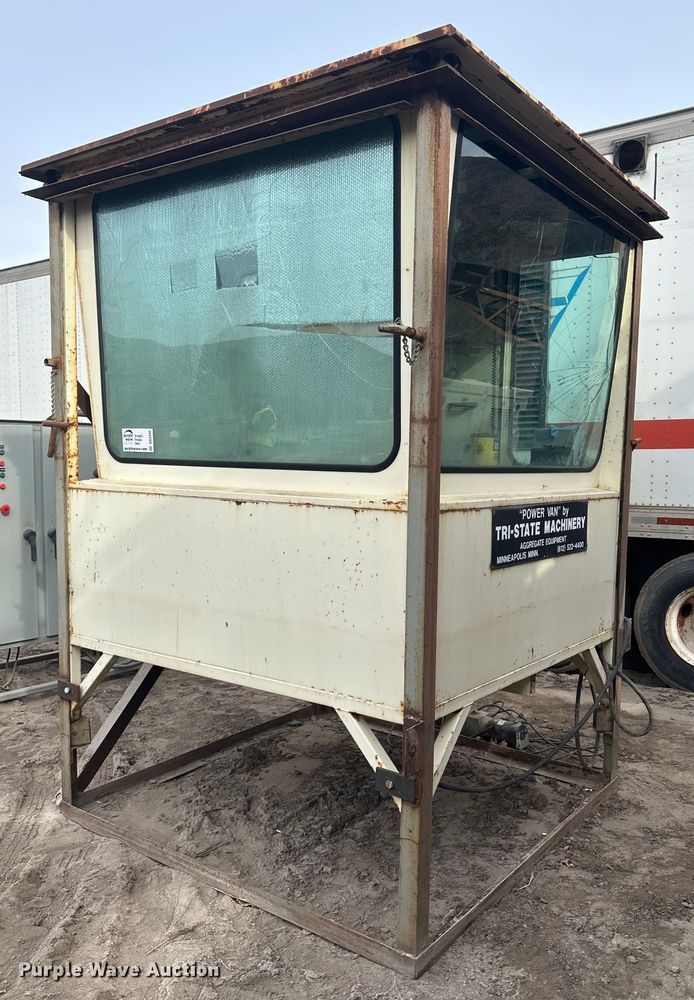 image for item DO3392 Control tower