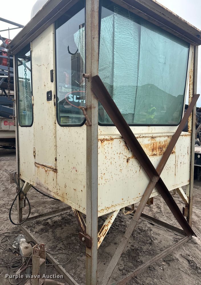 image for item DO3392 Control tower