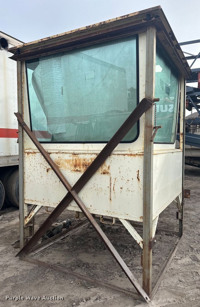 image for item DO3392 Control tower