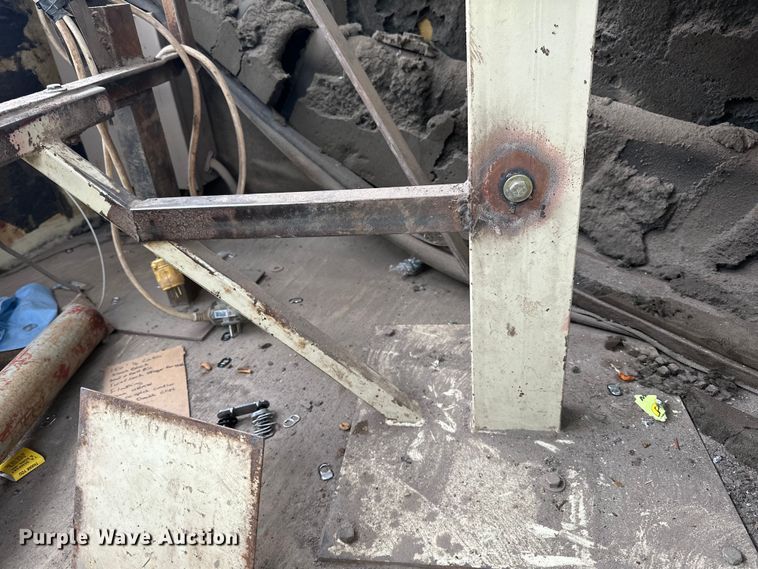 image for item DO3392 Control tower